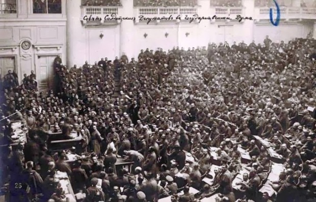 Assembléia dos Soviets de Petrogrado 1917